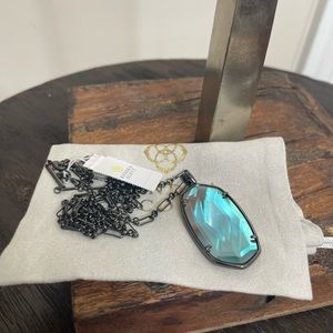 NWT Kendra Scott Faceted Reid Necklace Gunmetal Gray Dichroic Glass!